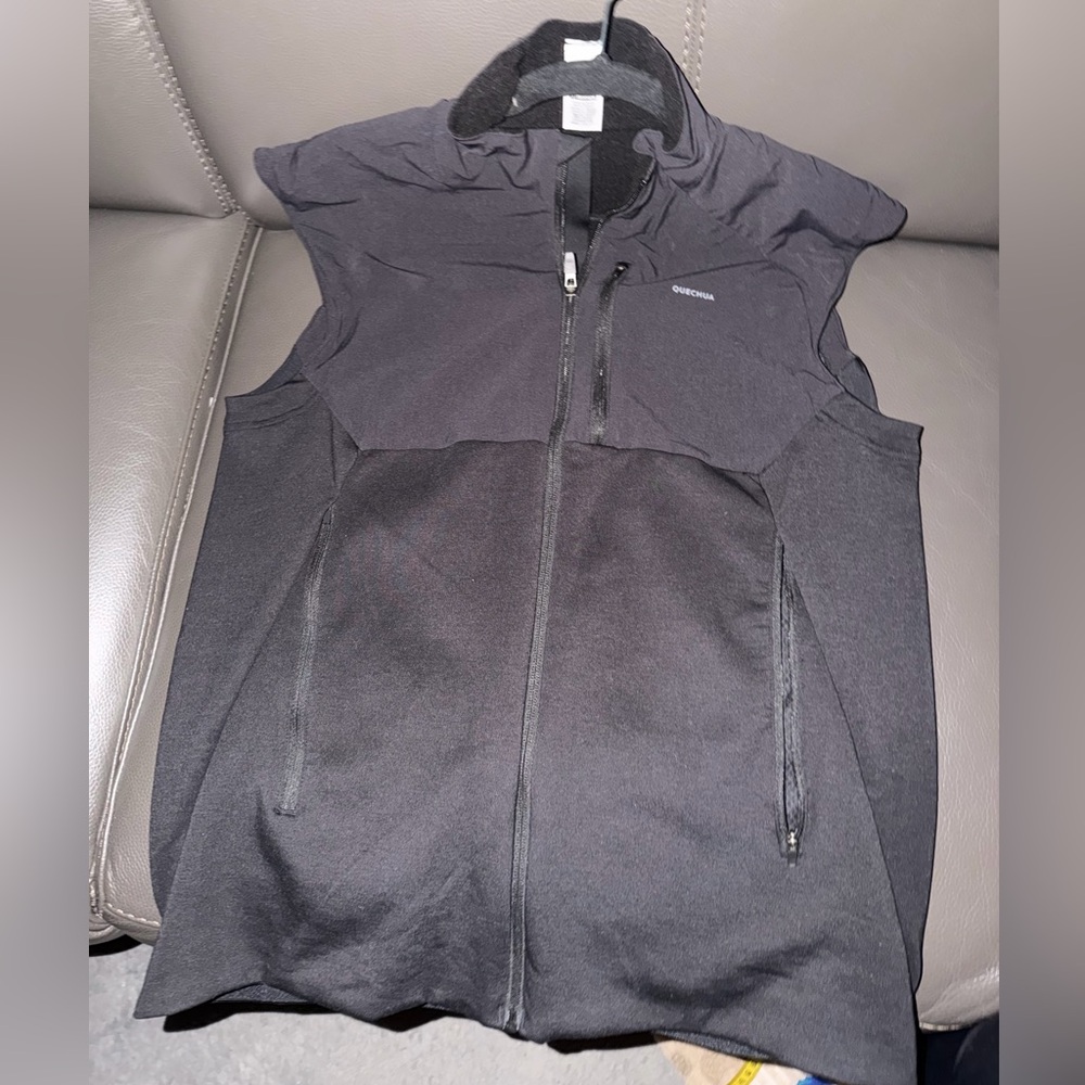 Quechua Black Sleeveless Vest